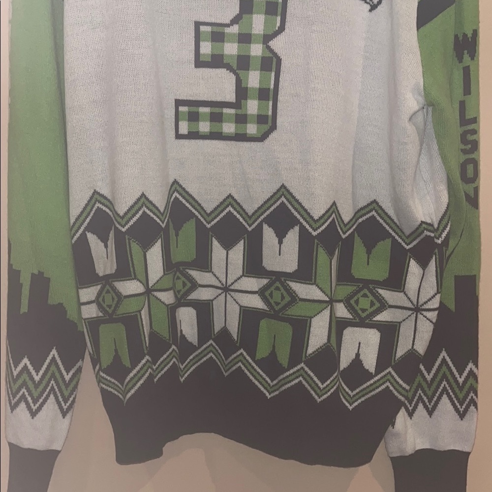 Seattle Seahawks Green and Blue #3 Wilson Sweater SZ XL - Picture 7 of 10